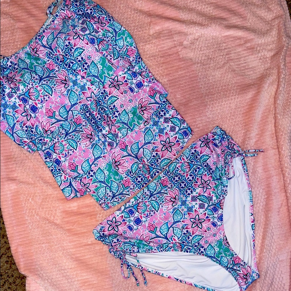 Floral Patterned Bikini Set